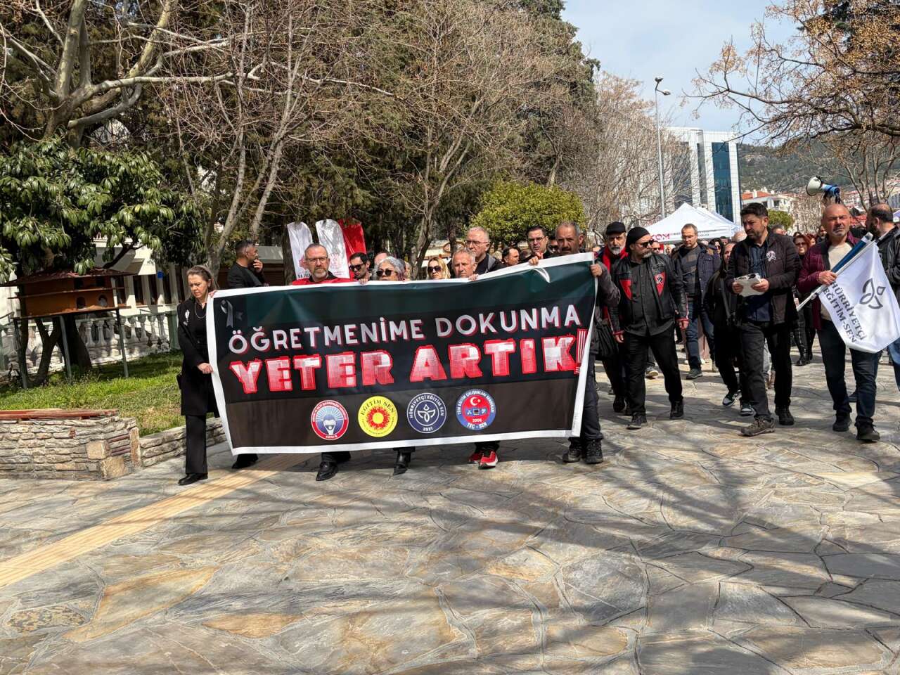 Muğla’da Eğitimciler Ayakta: Öldürülen Fatma Öğretmen İçin İşi Bıraktılar 4